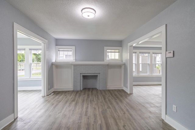 2661 N 44th STREET, Milwaukee, WI 53210