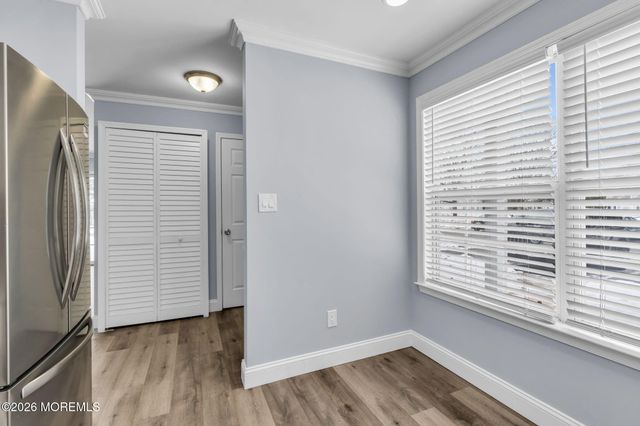 401 Hampton Court 15-7, Manalapan, NJ 07726