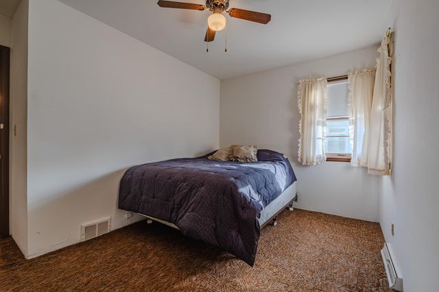 1718 15th Street S, Fargo, ND 58103