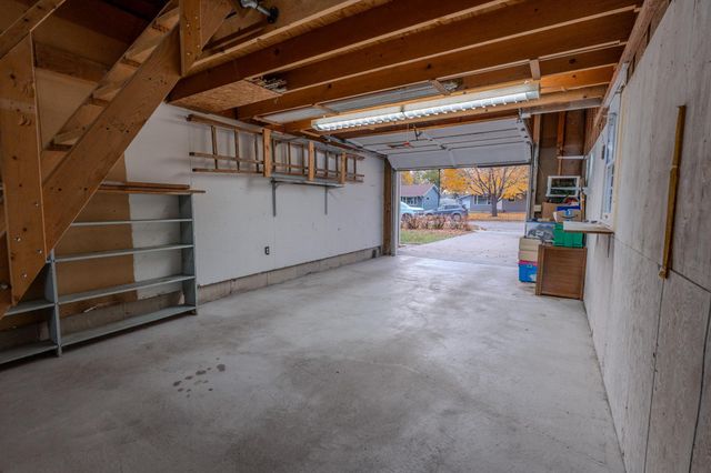 1718 15th Street S, Fargo, ND 58103