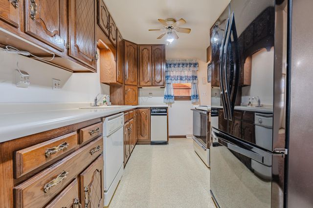 1718 15th Street S, Fargo, ND 58103