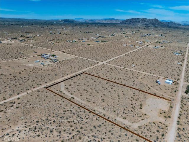 425 Gerber, Landers, CA 92285