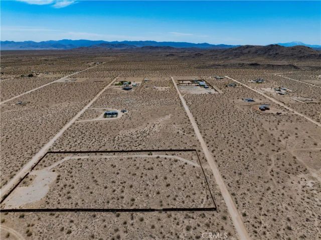 425 Gerber, Landers, CA 92285