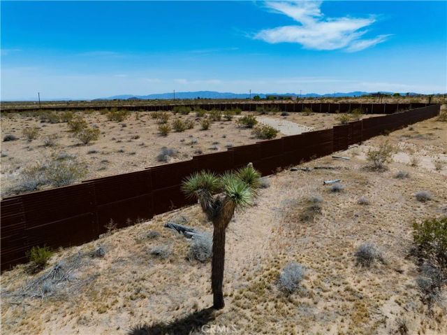 425 Gerber, Landers, CA 92285