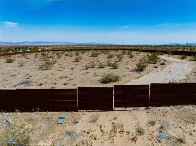 425 Gerber, Landers, CA 92285