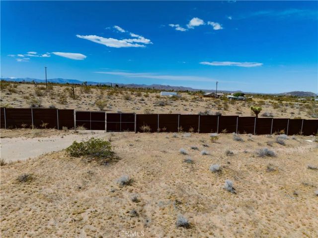 425 Gerber, Landers, CA 92285