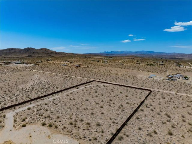 425 Gerber, Landers, CA 92285