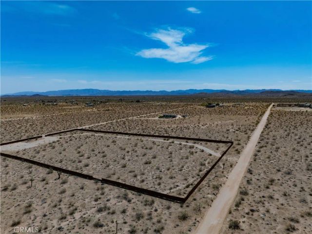 425 Gerber, Landers, CA 92285