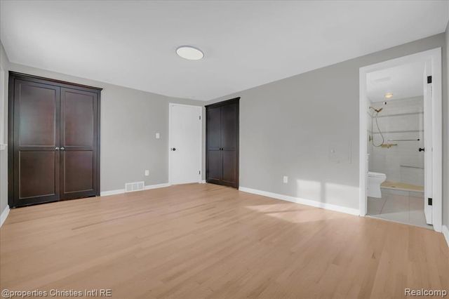 7252 Stonebrook Road, West Bloomfield, MI 48322