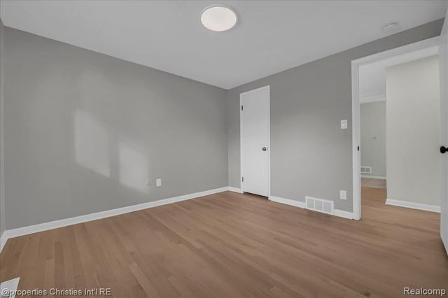 7252 Stonebrook Road, West Bloomfield, MI 48322