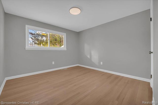 7252 Stonebrook Road, West Bloomfield, MI 48322