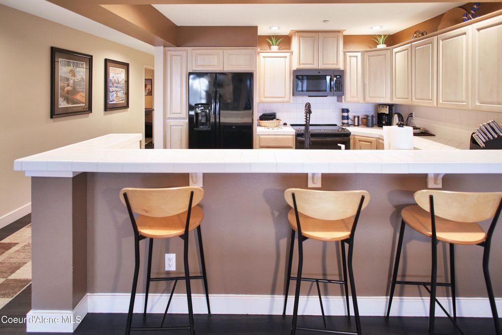 4724 S Arrow Point DR, APT 104, Harrison, ID 83833 photo 4