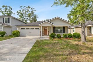8037 STUART Avenue, Jacksonville, FL 32220