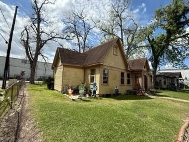 2621 Eastman Street, Houston, TX 77009