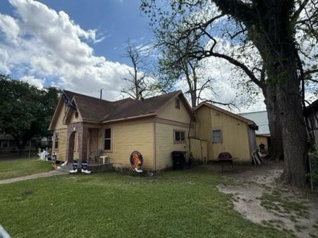 2621 Eastman Street, Houston, TX 77009