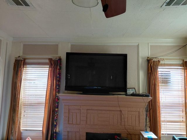 2621 Eastman Street, Houston, TX 77009