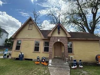 2621 Eastman Street, Houston, TX 77009