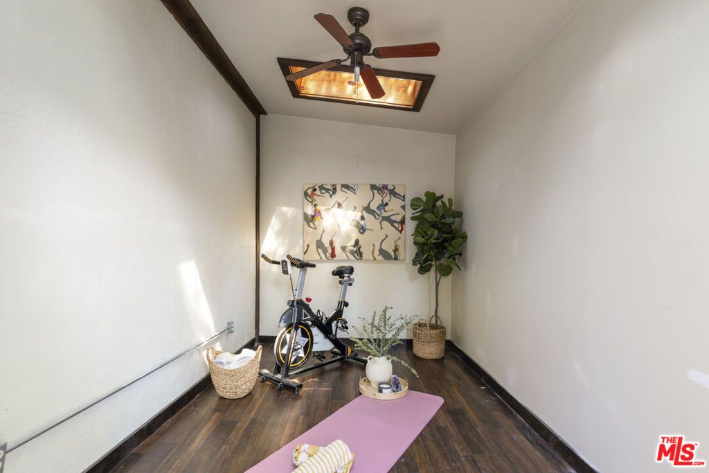 1367 Oakwood Drive, Topanga, CA 90290 — photo 4