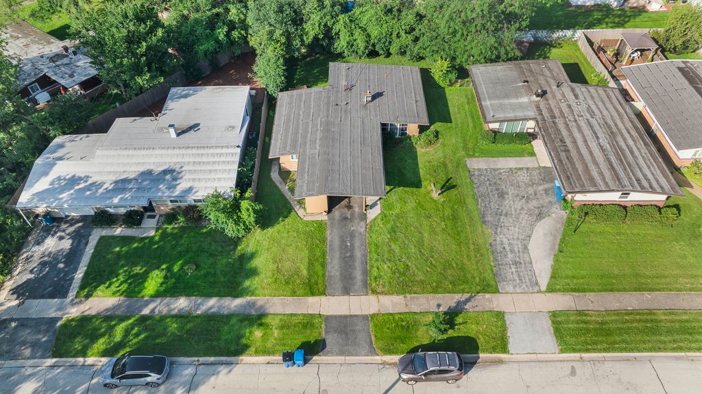 1142 PARKVIEW Avenue, Chicago Heights, IL 60411 — photo 2