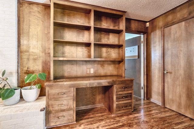 3512 Walton Avenue, Fort Worth, TX 76133