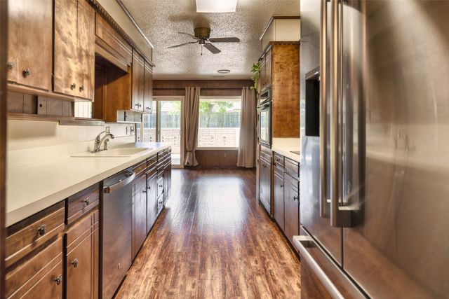3512 Walton Avenue, Fort Worth, TX 76133