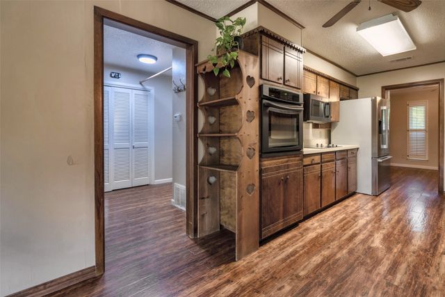 3512 Walton Avenue, Fort Worth, TX 76133