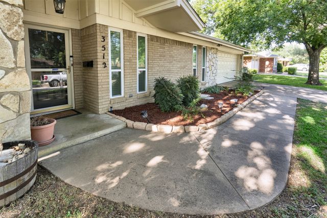 3512 Walton Avenue, Fort Worth, TX 76133