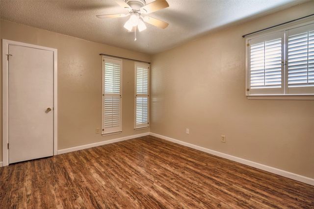 3512 Walton Avenue, Fort Worth, TX 76133