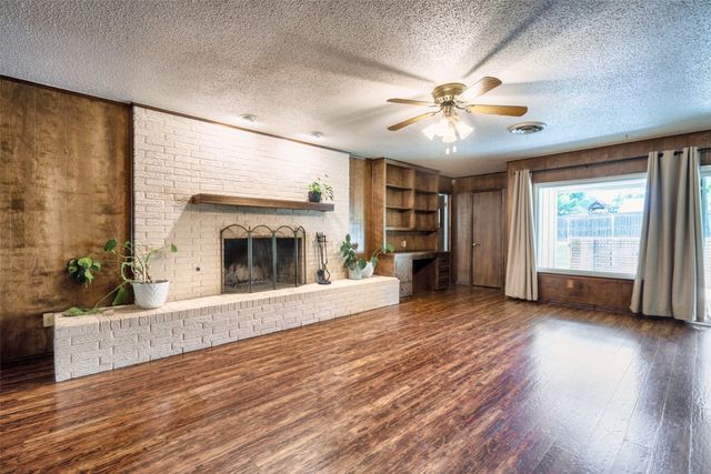 3512 Walton Avenue, Fort Worth, TX 76133