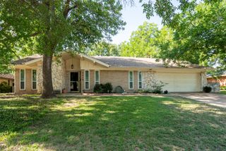 3512 Walton Avenue, Fort Worth, TX 76133
