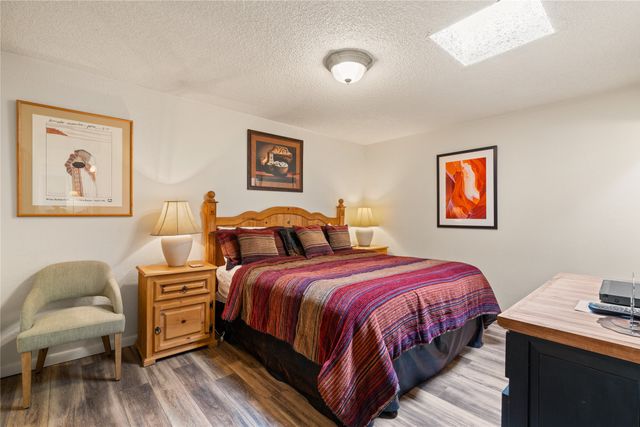 320 Artist Road 54, Santa Fe, NM 87501