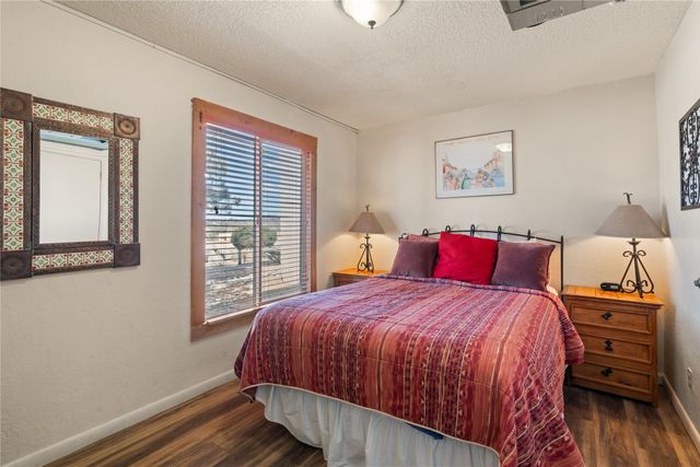 320 Artist Road 54, Santa Fe, NM 87501