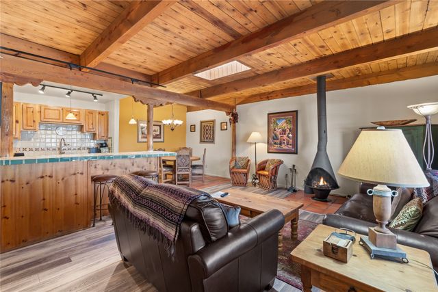 320 Artist Road 54, Santa Fe, NM 87501