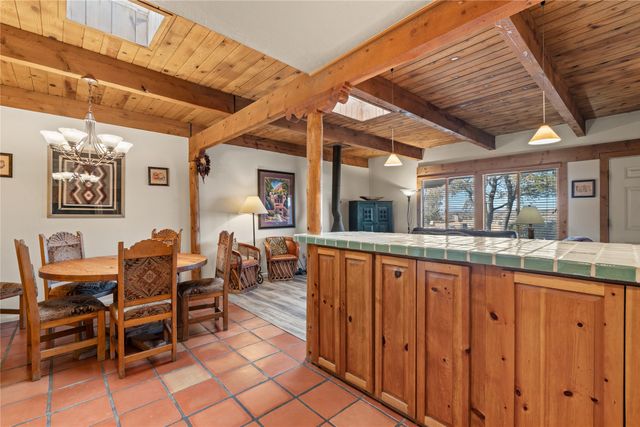 320 Artist Road 54, Santa Fe, NM 87501