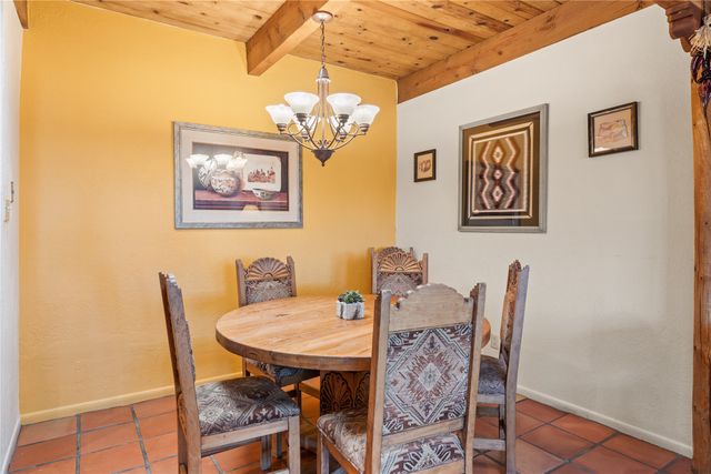 320 Artist Road 54, Santa Fe, NM 87501