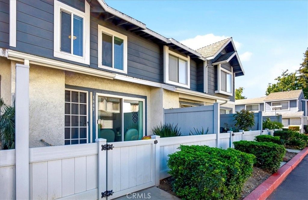 1663 Caffrey, West Covina, CA 91791