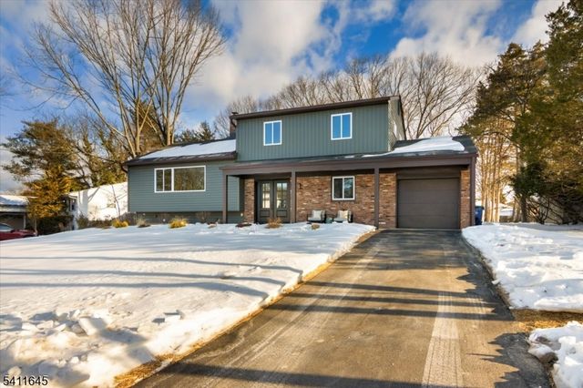 62 Drake Rd, Franklin Twp., NJ 08873