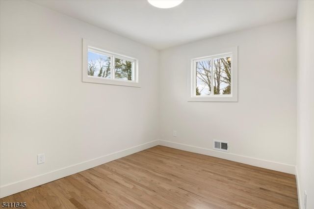 62 Drake Rd, Franklin Twp., NJ 08873