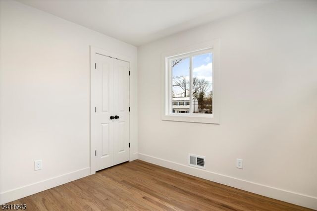 62 Drake Rd, Franklin Twp., NJ 08873