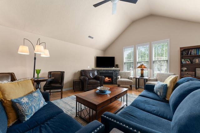 106 Southview Drive, Branson, MO 65616