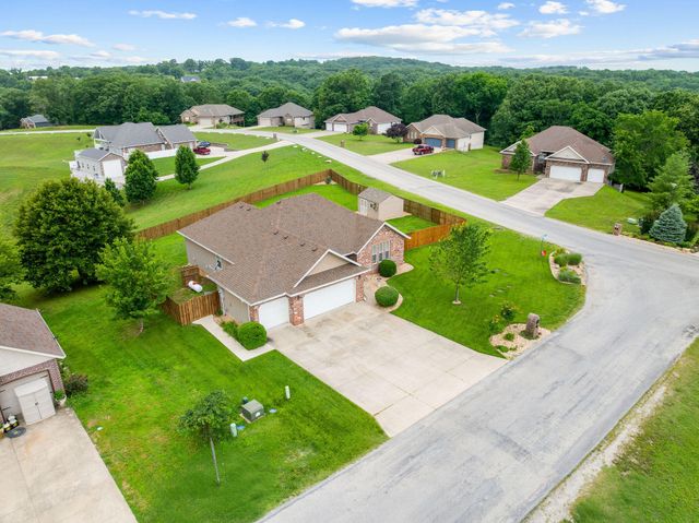 106 Southview Drive, Branson, MO 65616