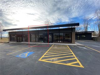 809 E Emma Avenue B, Springdale, AR 72764