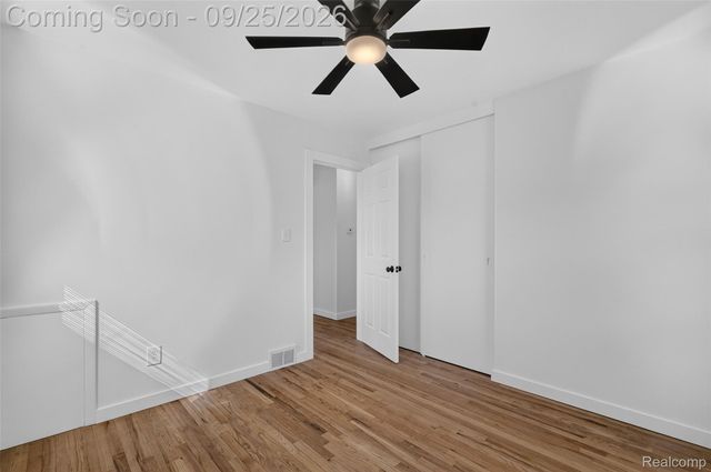 16354 Drake Street, Southgate, MI 48195