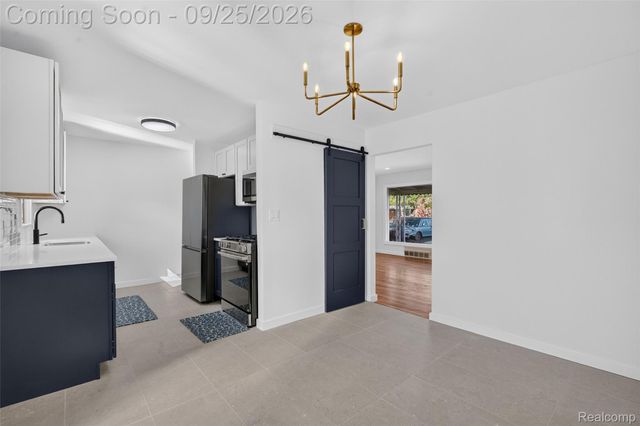 16354 Drake Street, Southgate, MI 48195