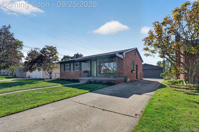16354 Drake Street, Southgate, MI 48195