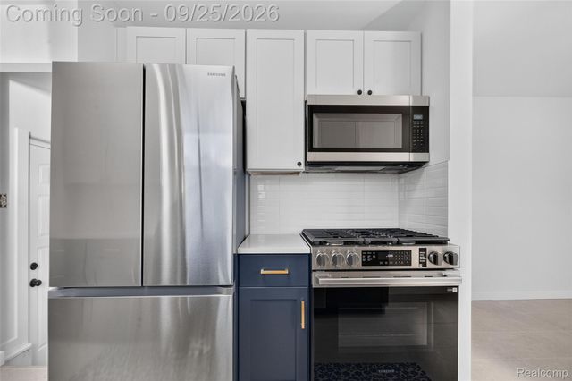 16354 Drake Street, Southgate, MI 48195