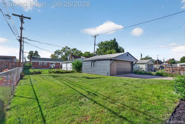 16354 Drake Street, Southgate, MI 48195