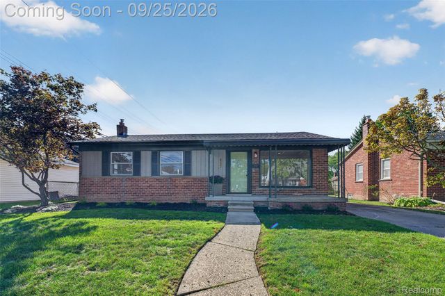 16354 Drake Street, Southgate, MI 48195