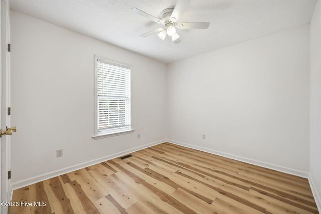 1402 Lockwood Road, Kinston, NC 28501