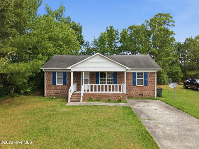1402 Lockwood Road, Kinston, NC 28501